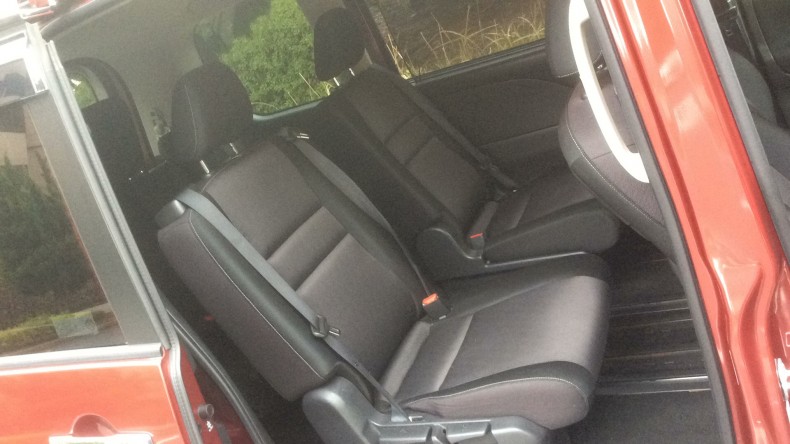 内装後方シート