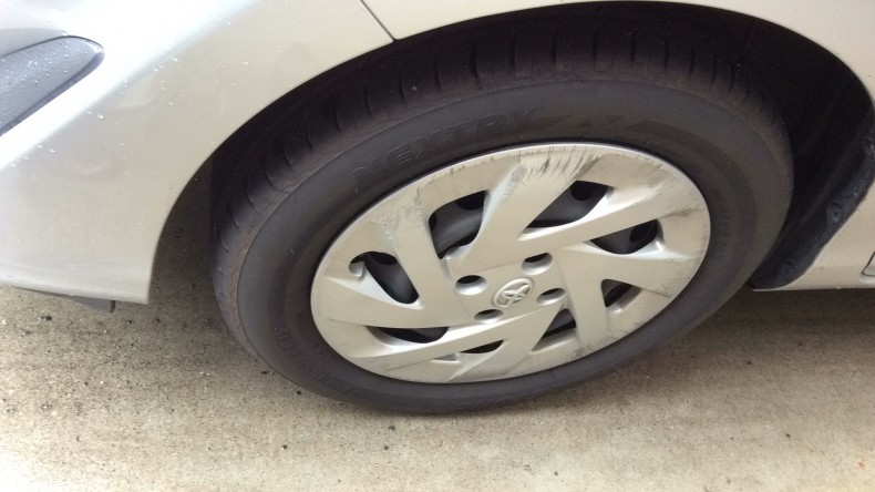 タイヤホイール前