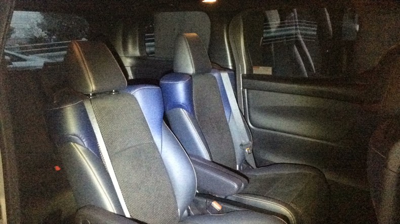 内装後方シート