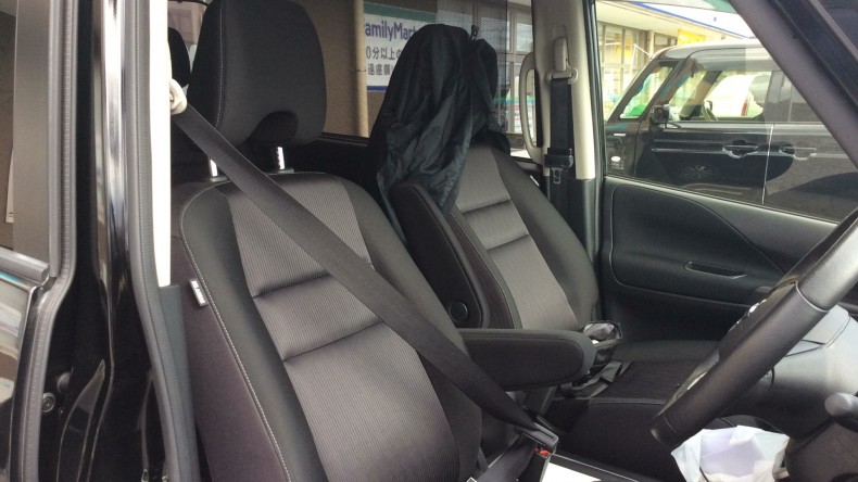 内装前方シート