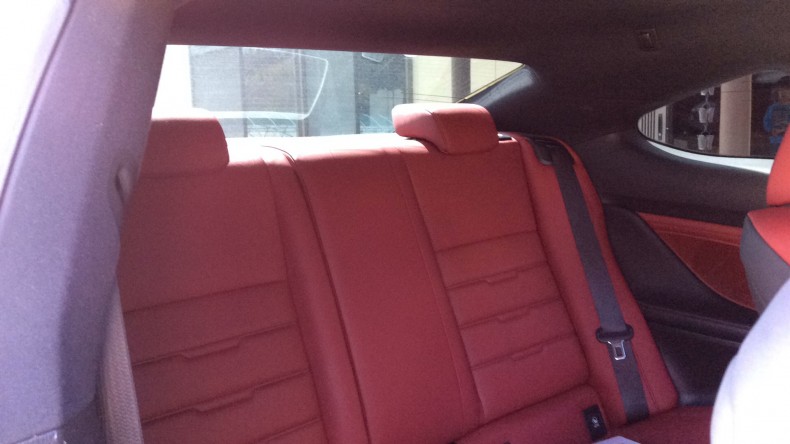 内装後方シート