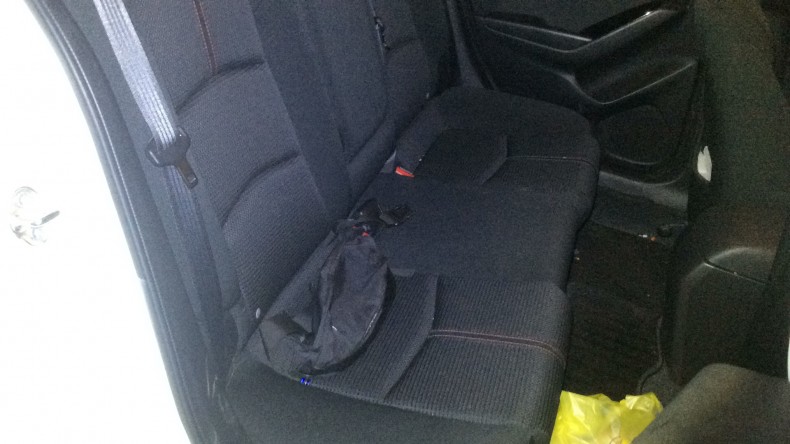 内装後方シート