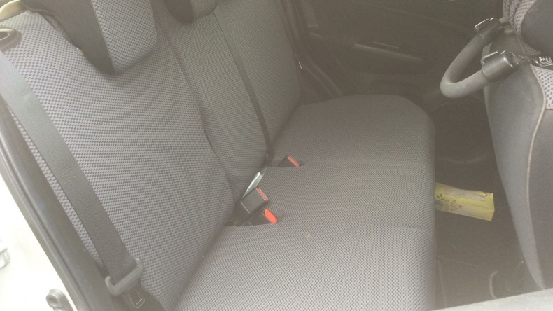 内装後方シート