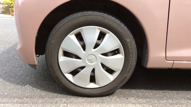 タイヤホイール前