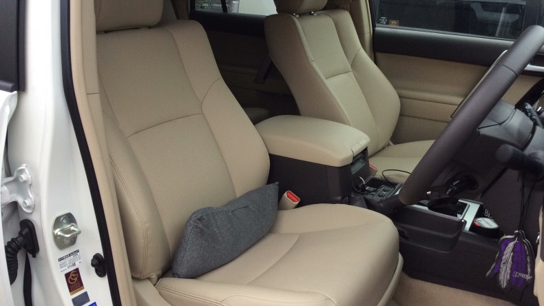 内装前方シート