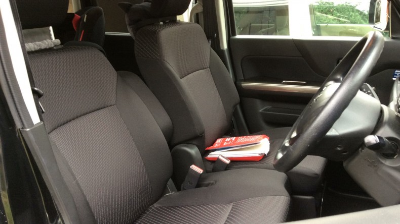 内装前方シート