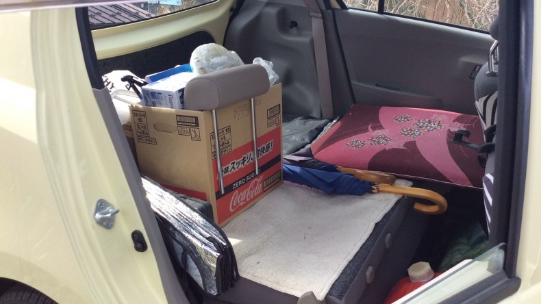 内装後方シート