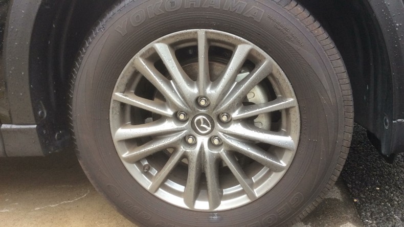 タイヤホイール前