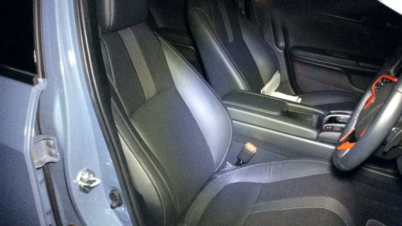 内装前方シート