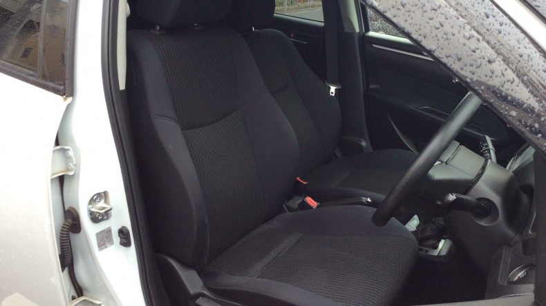 内装前方シート