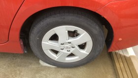 タイヤホイール前