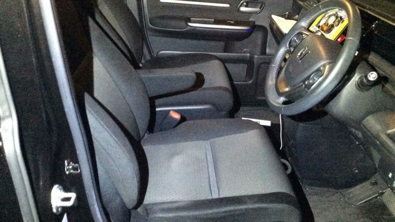 内装前方シート