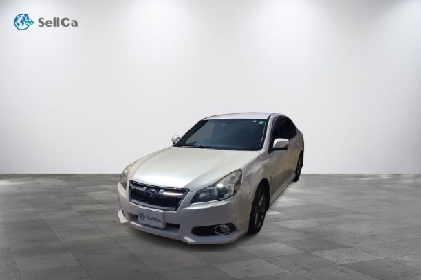 スバル レガシィB4の車種サムネイル画像