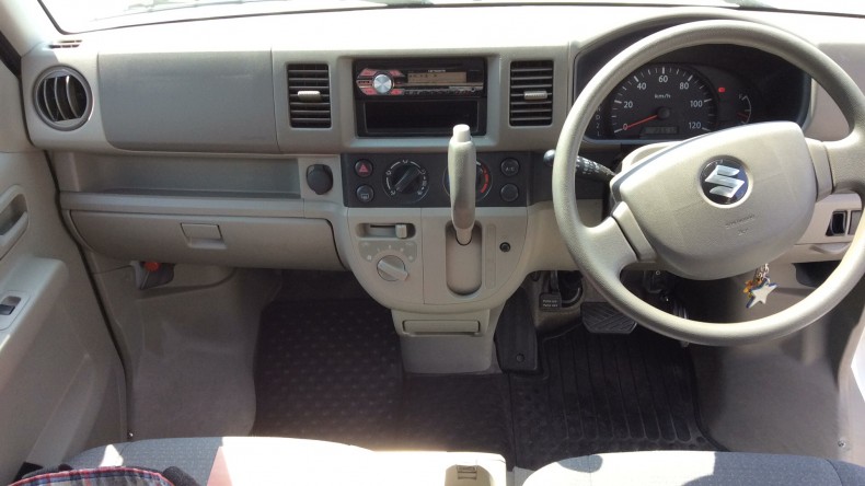 内装インパネ全体