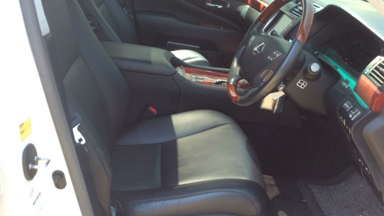 内装前方シート