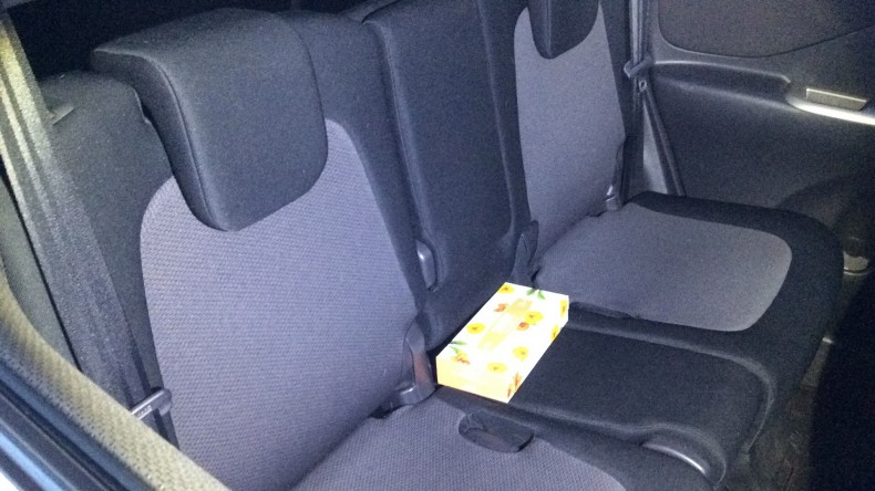 内装後方シート