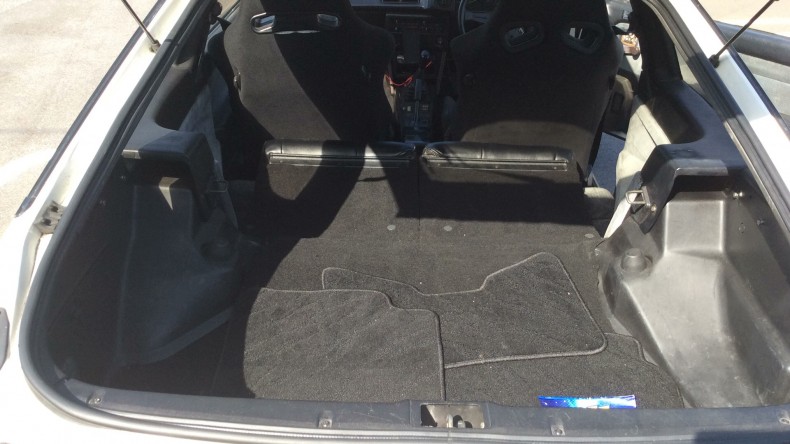 内装トランク