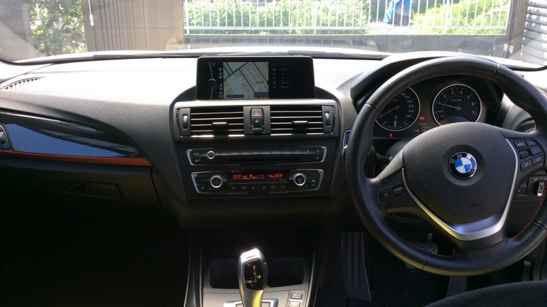 内装インパネ全体