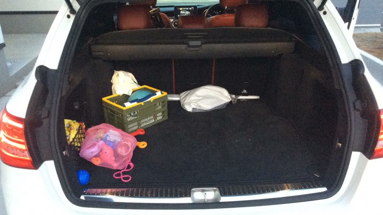 内装トランク