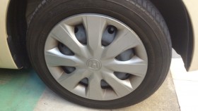 タイヤホイール前