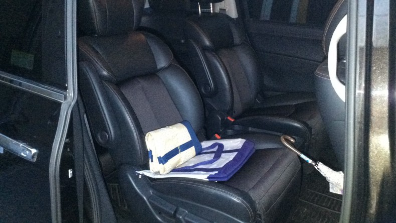 内装後方シート