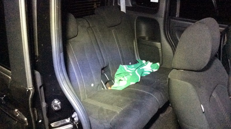 内装後方シート