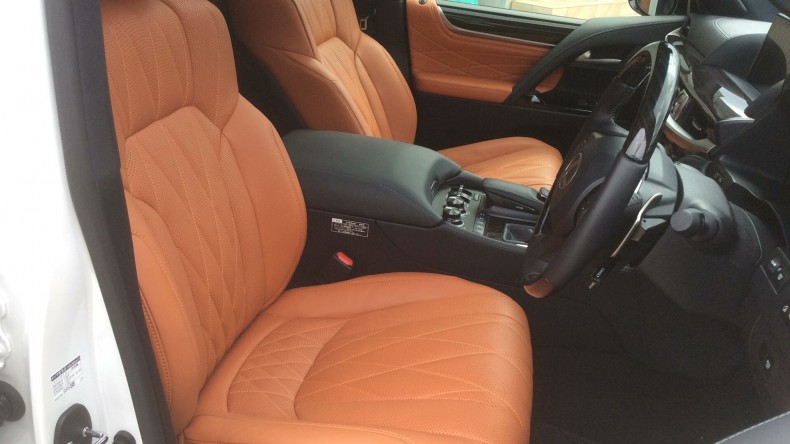 内装前方シート