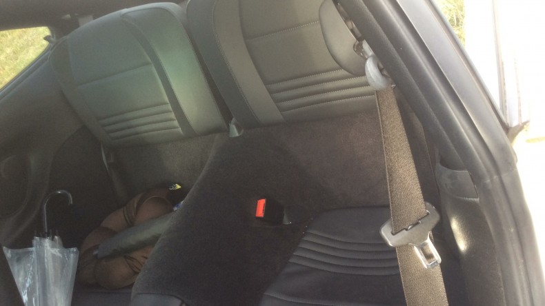 内装後方シート