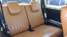 内装後方シート