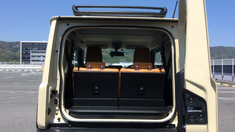 内装トランク