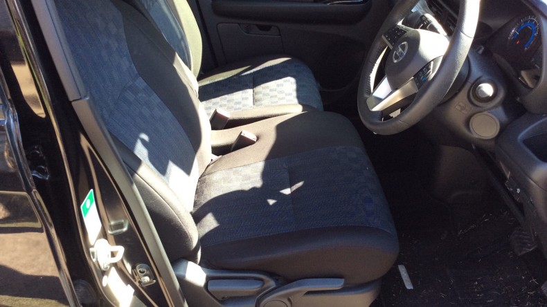 内装前方シート