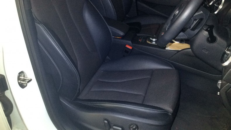 内装前方シート