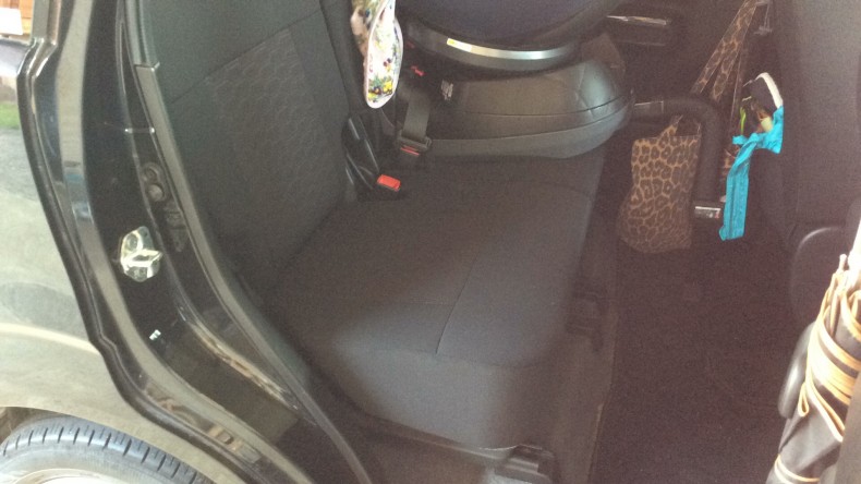 内装後方シート