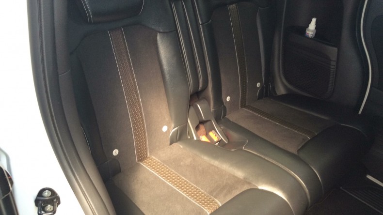 内装後方シート