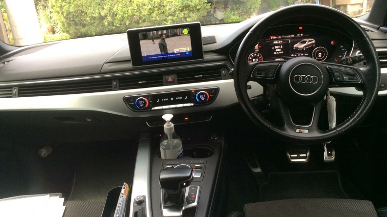 内装インパネ全体