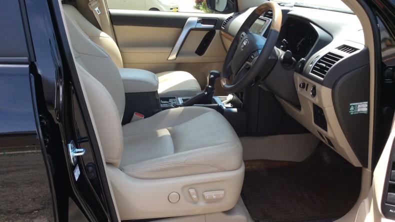 内装前方シート