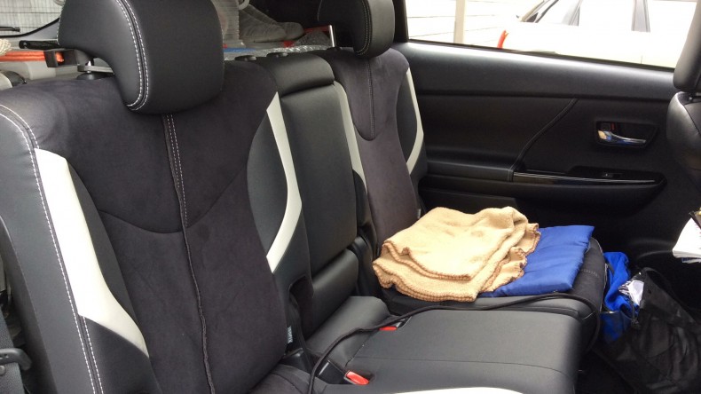 内装後方シート