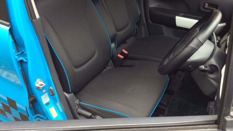 内装前方シート