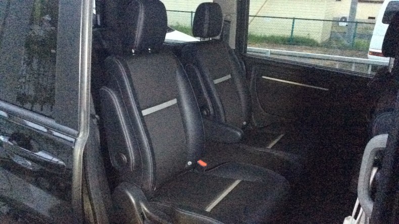 内装後方シート