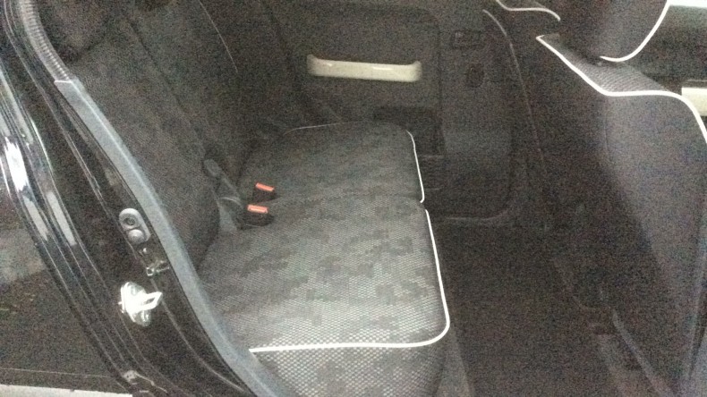 内装後方シート