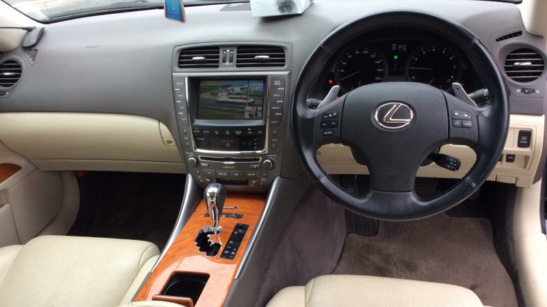 内装インパネ全体