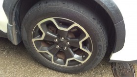 タイヤホイール前