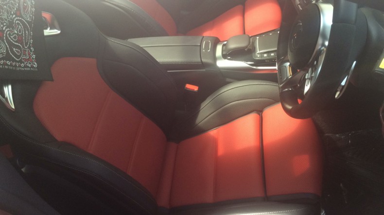 内装前方シート