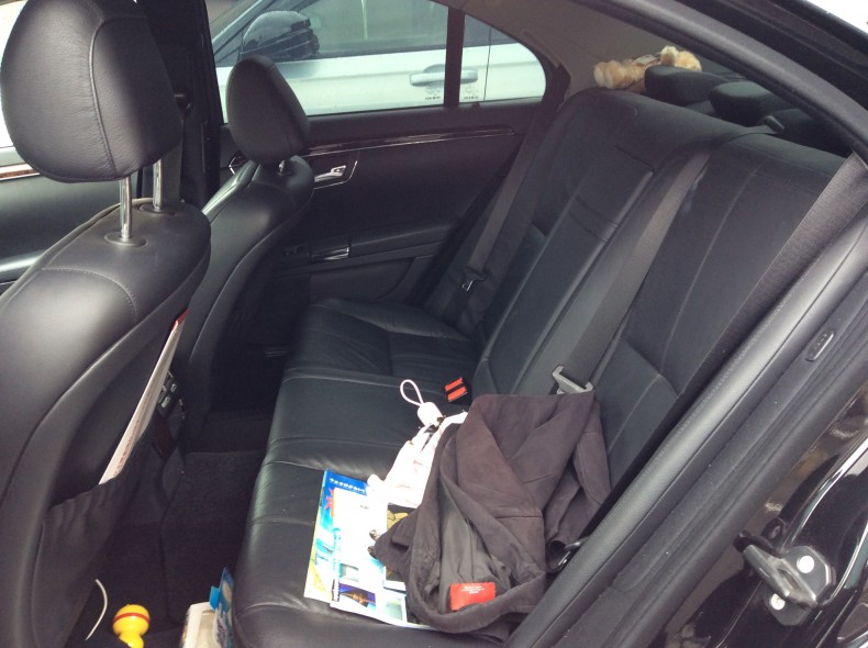 内装後方シート