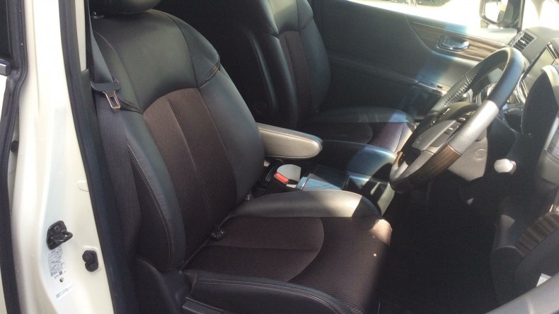 内装前方シート