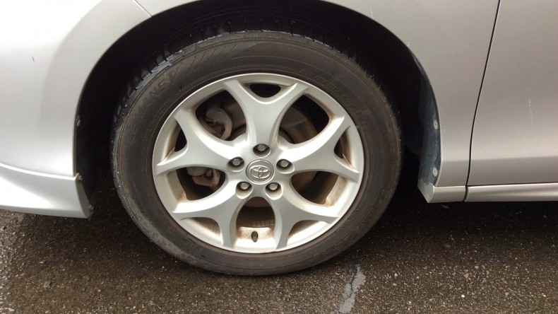 タイヤホイール前