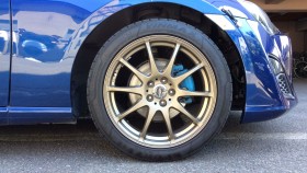 タイヤホイール前