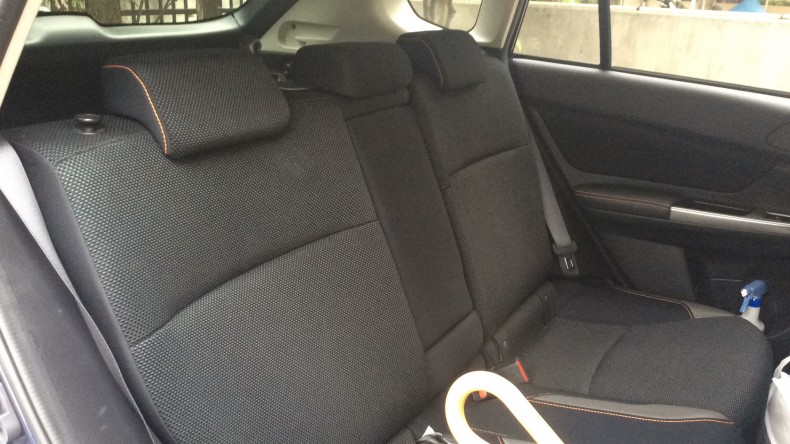 内装後方シート