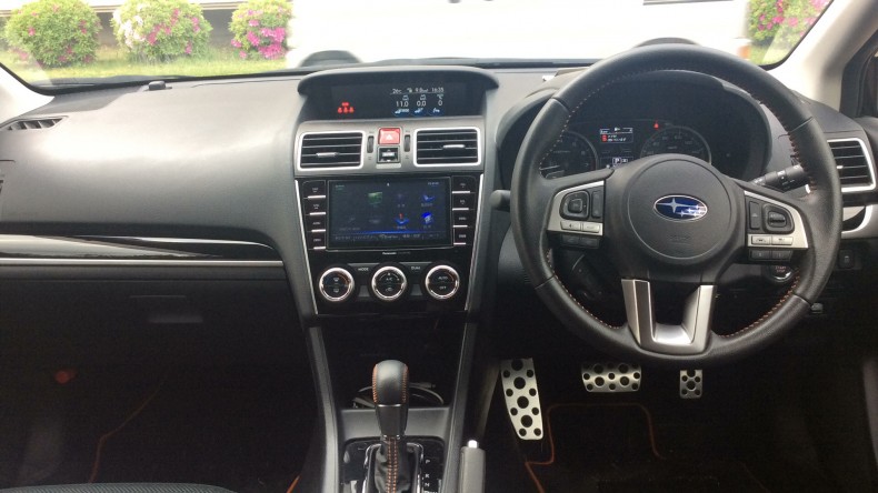 内装インパネ全体