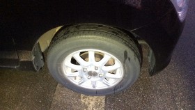 タイヤホイール前
